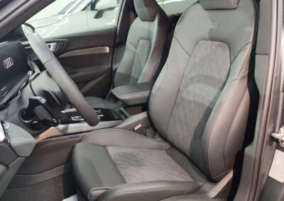 wnętrze audi a5 tapicerka