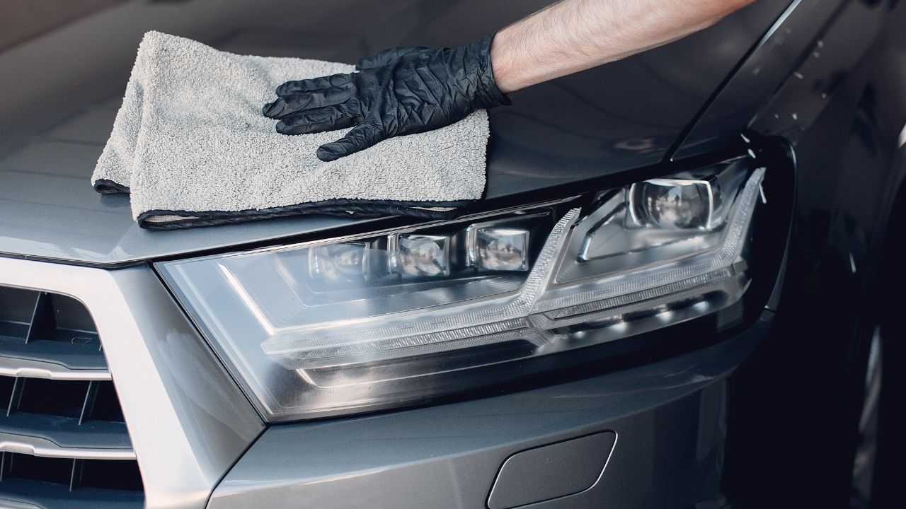 Myjnia vs auto detailing – jaka jest różnica Myjnia vs auto detailing – jaka jest różnica?