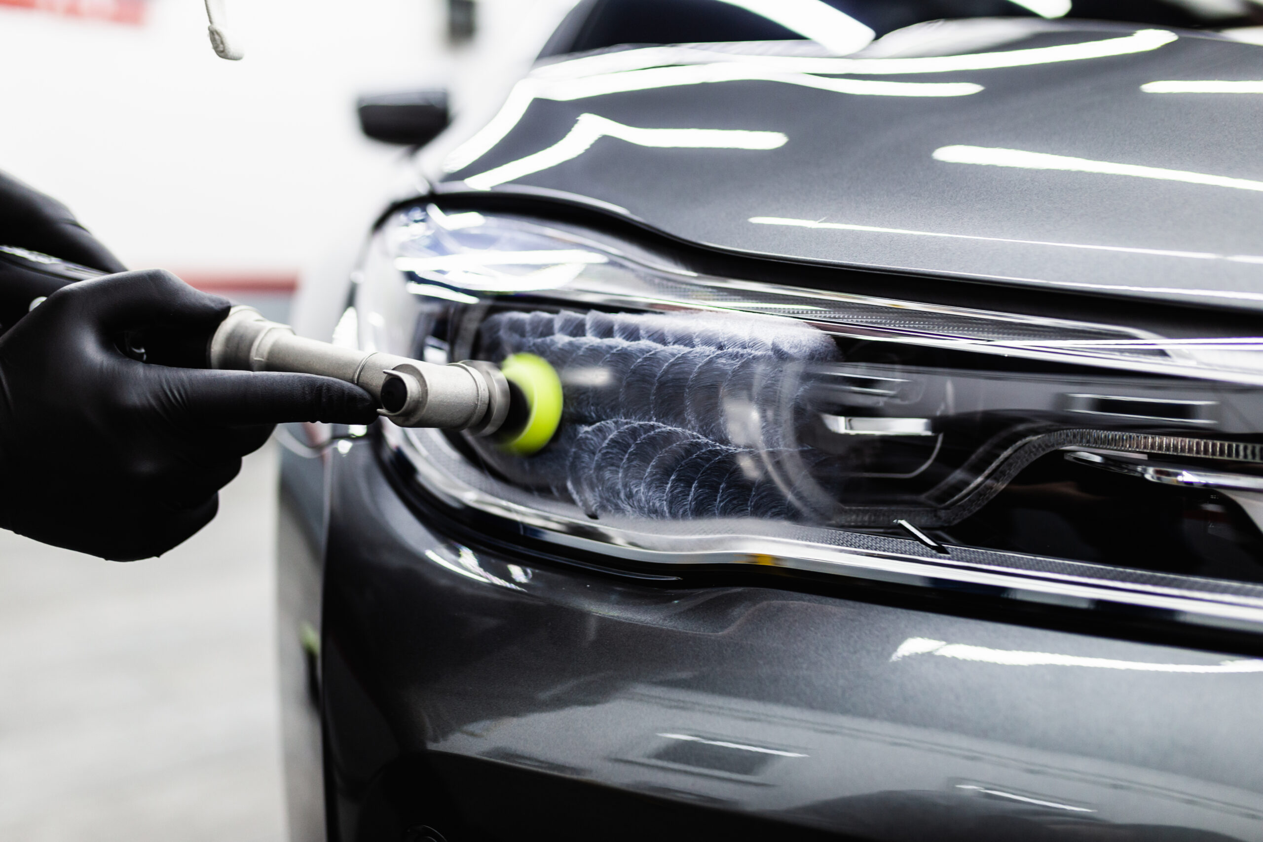 Auto-detailing-przed-sprzedaza-–-czy-zwieksza-wartosc-samochodu